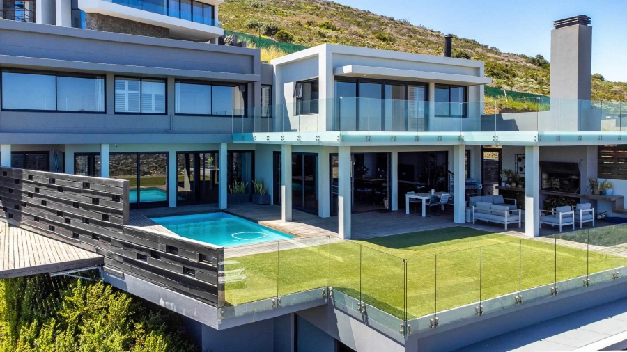 5 Bedroom Property for Sale in Baronetcy Estate Western Cape